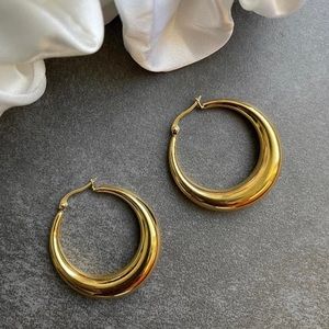 18K Hoop Earrings